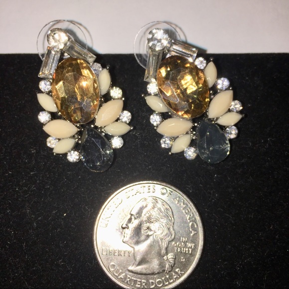 ✨”ELSA”✨BRONZE AND CRYSTAL STUD EARRINGS✨ - Picture 3 of 9